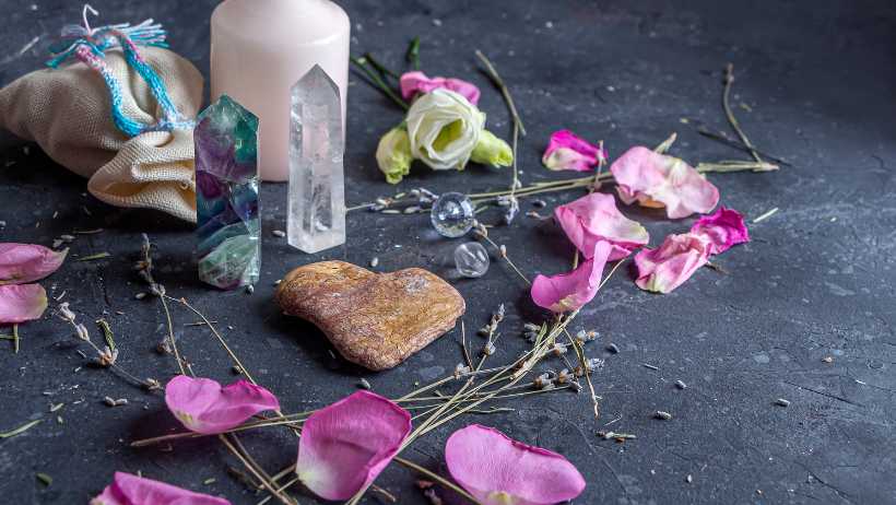 Crystal Altar with Points and flower petals