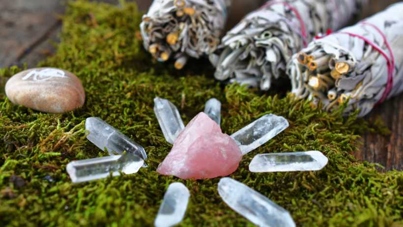 Rose Quartz Crystal Grid with Clear Quartz