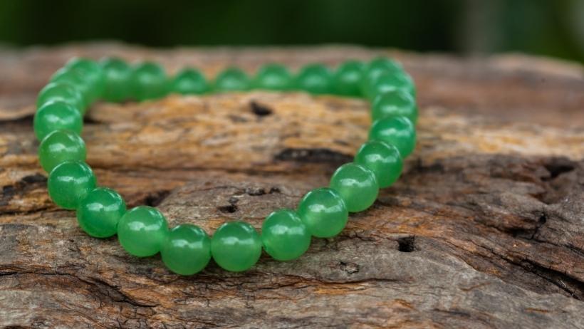 Green Aventurine Stone Meaning and Healing Uses