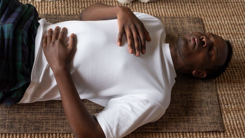 How to Quiet your mind during meditation - breathwork. Affirmations vs mantras